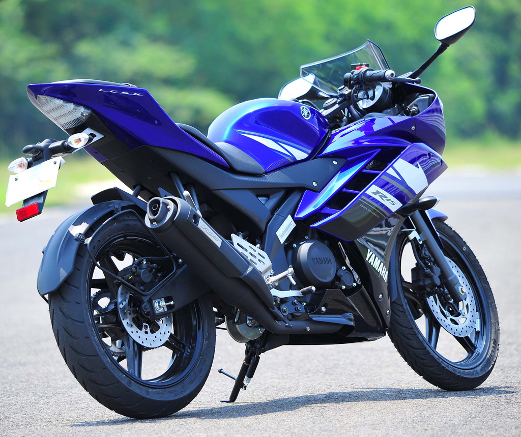 Yamaha r15 v2 online engine price