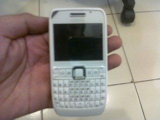 Nokia E63 White