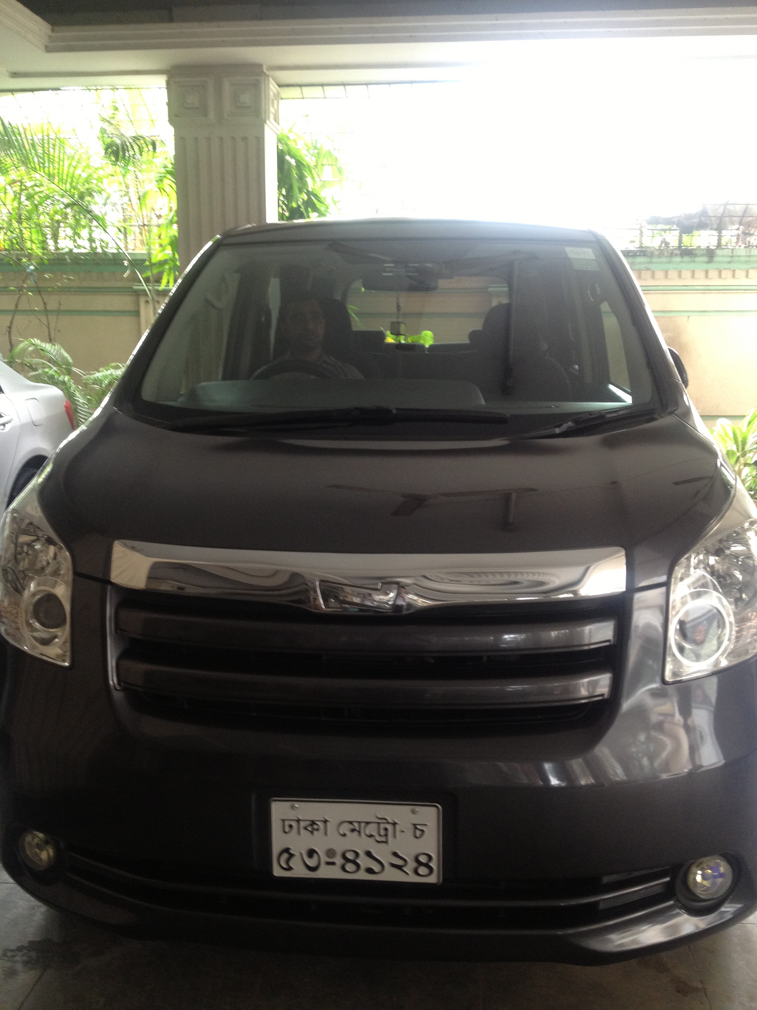 Toyota Noah 2008 model. large image 0