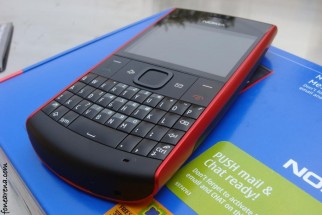 Nokia X2-01