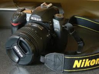 Nikon D70S DSLR with 18 55mm kit Lens Only 3 month Used