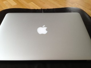 Apple Macbook Air 13 Inch