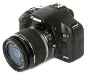 CANON EOS 500D with kit lens