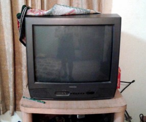 21 Toshiba Bomba CRT TV