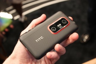 HTC Evo 3D full boxed 