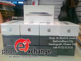 IPHONE 5 32GB INTAC BRAND NEW UN OPEN BOX COME FROM LONDON