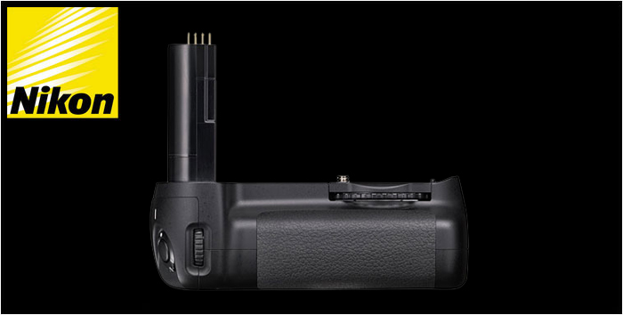 Nikon D90 Battery Grip Almost New large image 0