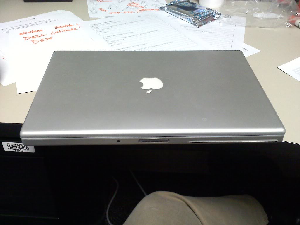 apple macbook pro core 2 duo 320 gb hdd 3 h backup large image 0