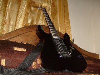 ibanez lead guitar