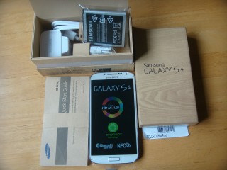 Samsung Galaxy S4 in white 16GB