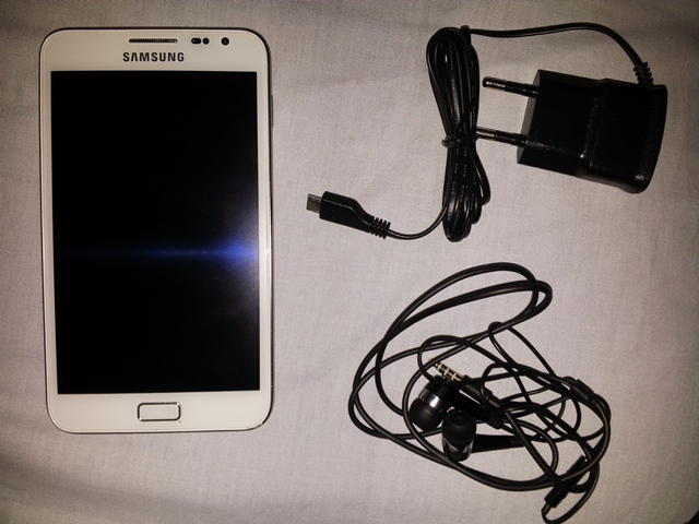 Samsung Galaxy Note N7000 4G LTE large image 0