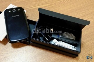 Samsung Galaxy S3 Sapphire Black Boxed