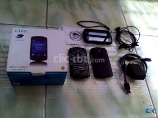 Sony Ericsson Live with walkman with all accessories.