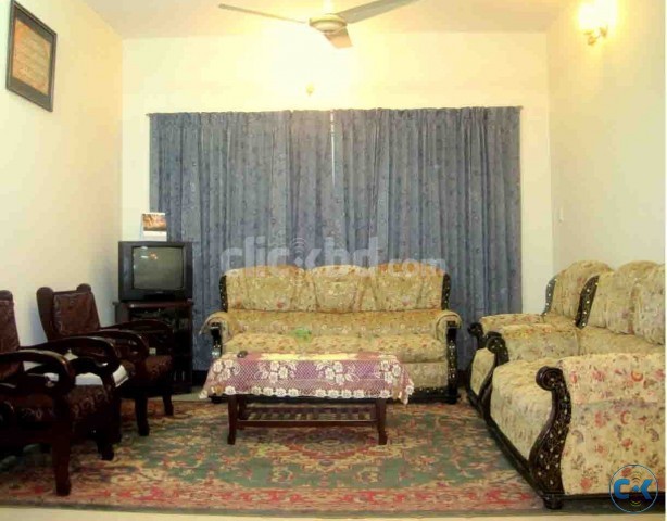 1570 Sqft. South facing Exclusive Ready Apartment large image 0