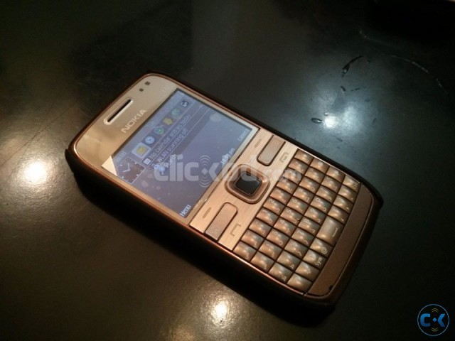 nokia e72 in excellent condition large image 0