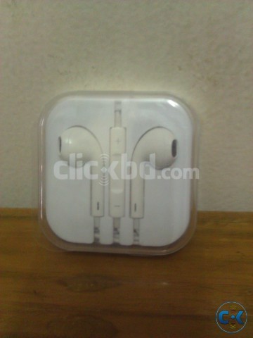 Intact Apple headphone for iPhone 5. large image 0