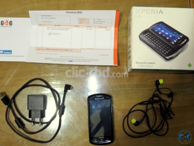 Sony Ericsson Xperia Pro fully boxed large image 0