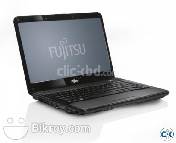 Fujitsu Laptop Model LH532 large image 0