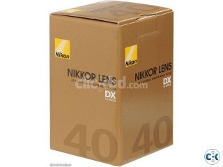 Nikon 40mm f 2.8G AF-S DX Micro NIKKOR Lens for NikonDigital