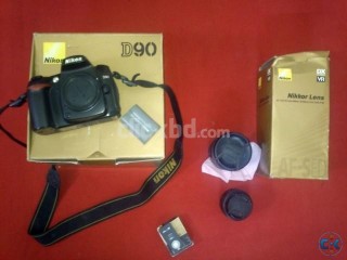 Nikon D90 18-200mm VR lens