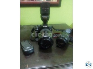 Canon EOS 450D with 2 lenses and flash