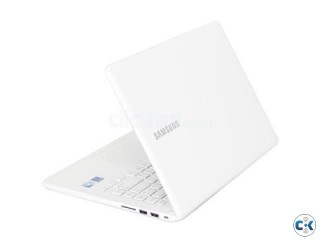 SAMSUNG NP370R4V A01BD Core i3 2.4Ghz 2GB 6 months warrenty