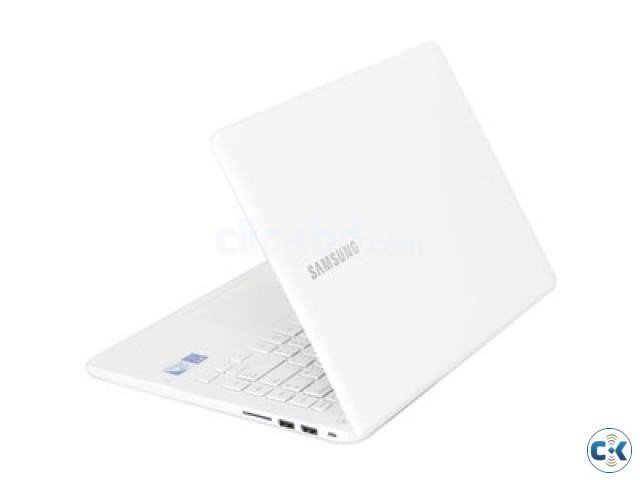 SAMSUNG NP370R4V A01BD Core i3 2.4Ghz 2GB 6 months warrenty large image 0