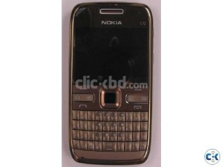 Nokia E72