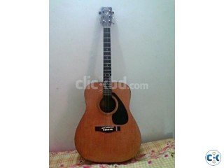 Yamaha F-310 Acoustic Guitar