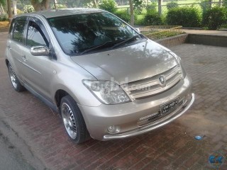 TOYOTA IST MODEL 2002 SUPERB CONDITION ALL POWER CNG