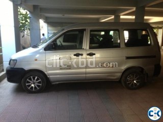 2005 Toyota Townace NOAH microbus