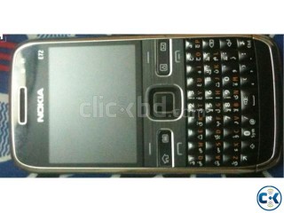 Nokia E72 with back cover