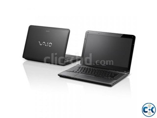 Sony Vaio Laptop Core i3-3110M 2.40GHz 500GB 2GB Win8 DVDRW