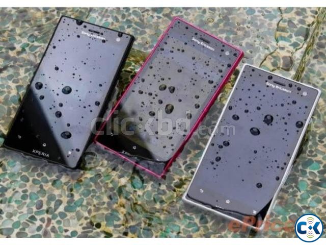 sony xperia acro s waterproof large image 0