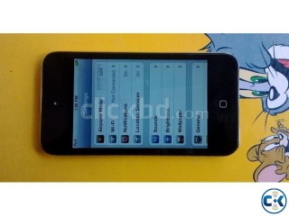 Ipod Touch 4th generation IOS 6.1.5 8GB black