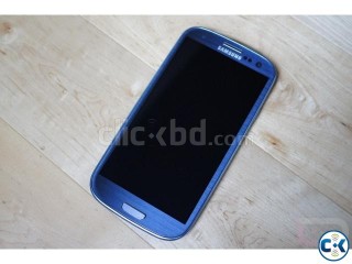 Samsung Galaxy S3 with Box