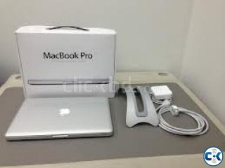 WTS Apple MacBook Pro - Core i7 de 2.4 GHz - 750 GB Dell