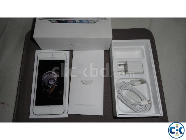 Apple iPhone 5 32GB White Color With IMEI Match BOX large image 0