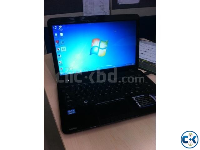 Toshiba Satellite L840 core i3 2nd Gen 14 640 HDD Laptop large image 0