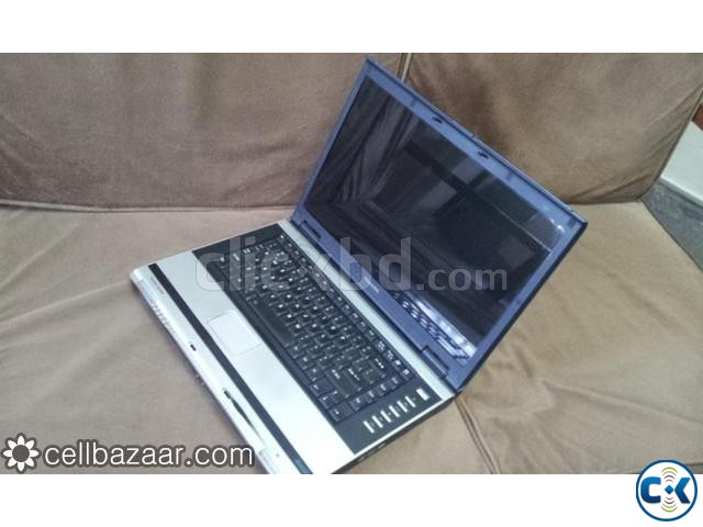 Toshiba Satellite M70 large image 0