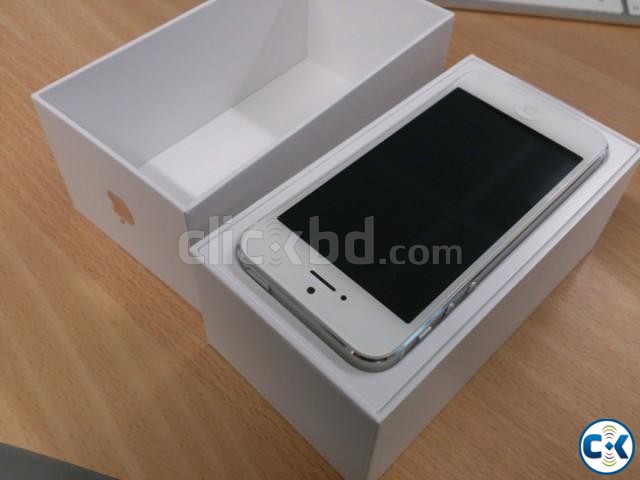 I Phone 5 16GB Factory Unlock full box large image 0