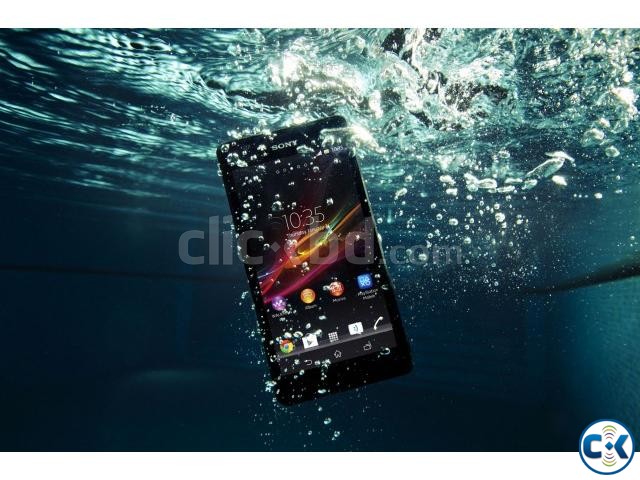 Xperia ZR with all accessory at lowest price large image 0