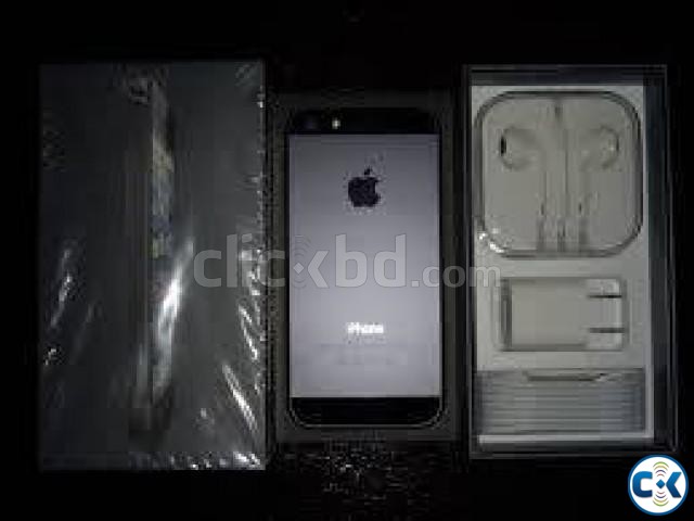 Brand New Apple iPhone 5s 32GB large image 0