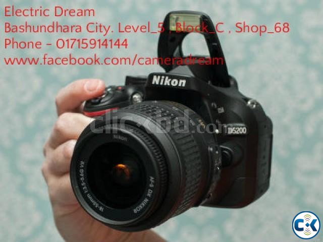 Nikon D5200 with 18-55mm Vr Lens large image 0