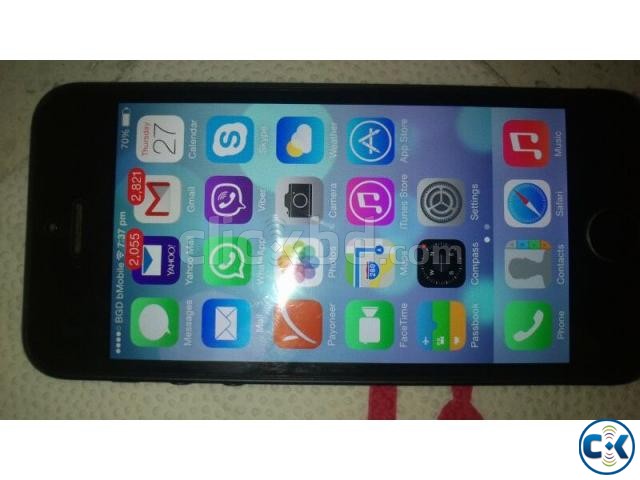 Totally fresh condition Iphone 5 Black -16gb low price  large image 0