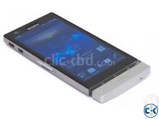 SONY Xperia P