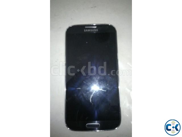 Samsung galaxy s4 almost new full boxed large image 0