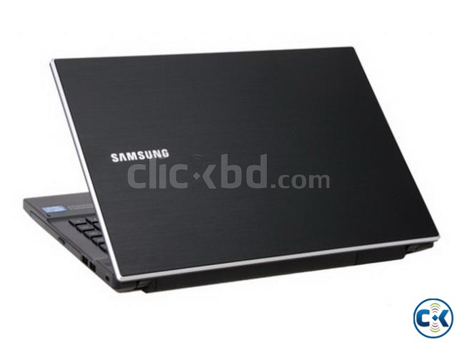 SAMSUNG Core i5 2nd Generation 4GB Ram 3.5 Hours Backup. large image 0