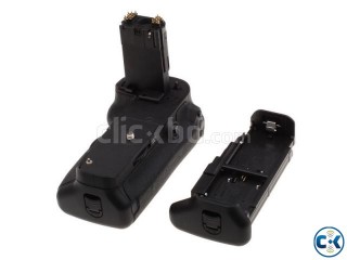 Chinese BG-E11 alternative battery grip for Canon 5D Mark 3