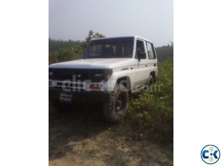 Toyota Land Cruiser 4WD